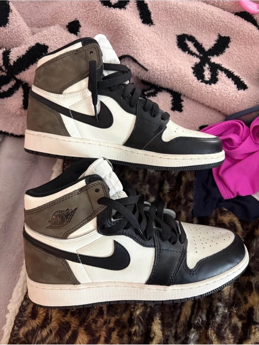 Jordan 1 Retro High - White/Black/Dark Mocha